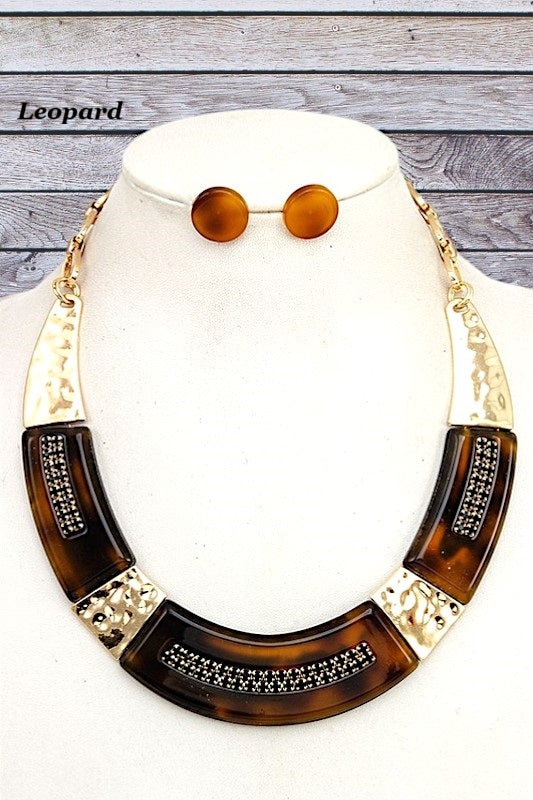 HAMMERED METAL AND RESIN LINK COLLAR NECKLACE SET