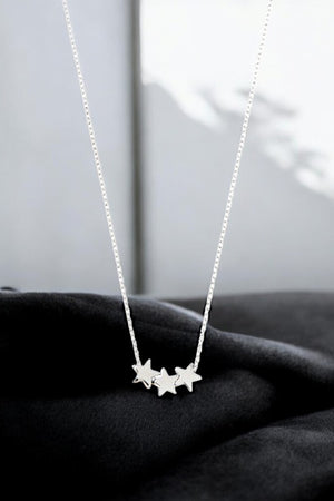 TRIPLE LINK STAR PENDANT COLLAR NECK