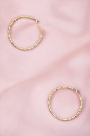 BAMBOO DETAILED HOOP EARRING