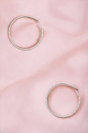 BAMBOO DETAILED HOOP EARRING