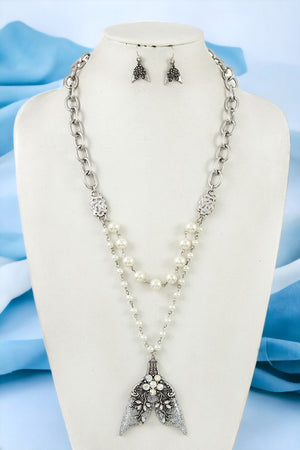 Mermaid Tail Layered Pearl Necklace Set