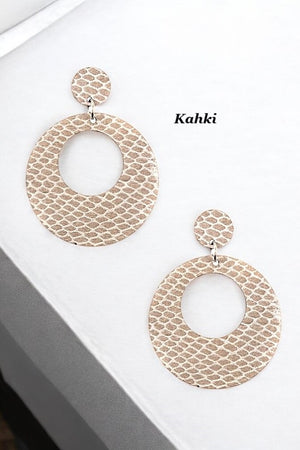 SNAKE PATTERN ROUND DROP EARRING