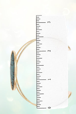 OVAL CORK ACCENT GOLD FRAME CUFF BRACELET