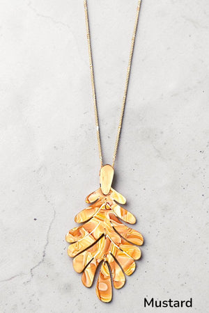 ACETATE LEAF PENDANT ELONGATED GOLD CHAIN NECKLACE