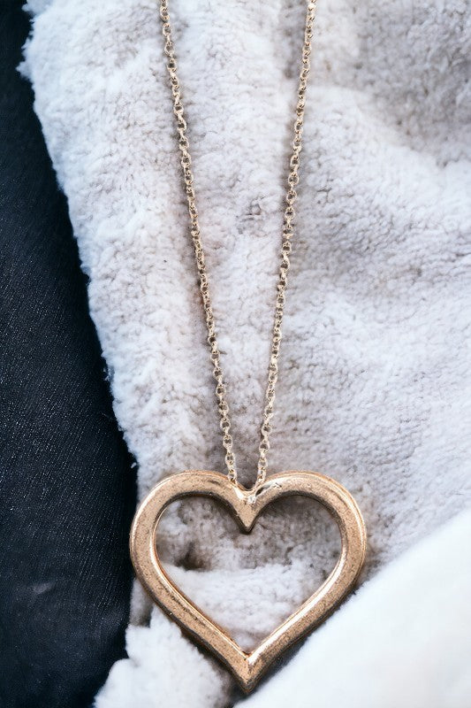 Elongated Heart Pendant Necklace