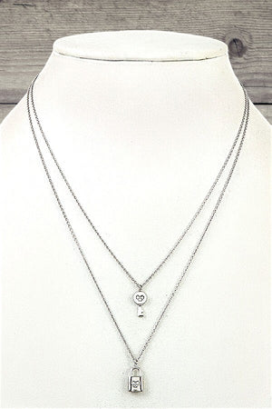 LOCK AND KEY PENDANT LAYERED NECKLACE