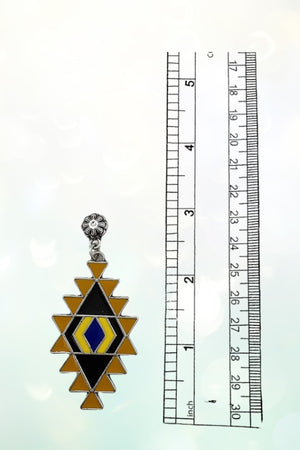TRIBAL PATTERN DETAIL DANGLE EARRING