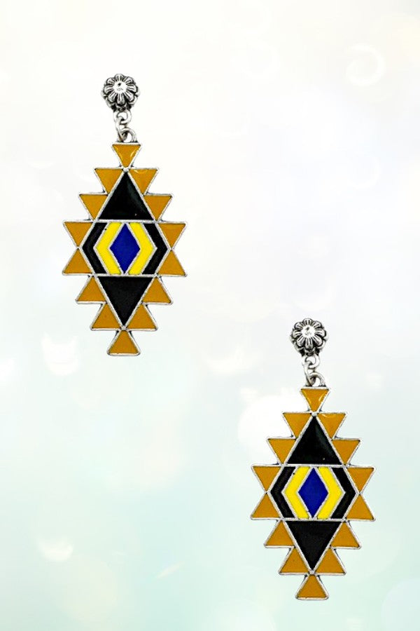 TRIBAL PATTERN DETAIL DANGLE EARRING