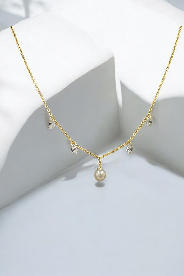 Pearl Gem Pendant Fashion Necklace