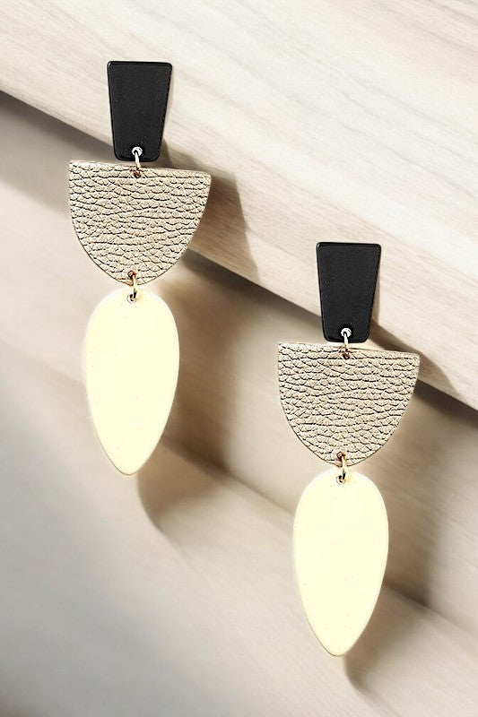 GEO LINK SHAPE DROP EARRING