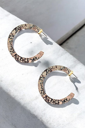 FLAT WOOD LIKE SEMI C HOOP EARRING