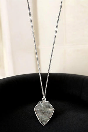 FACETED STONE PENDANT NECKLACE