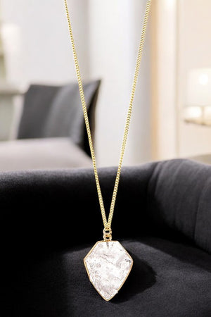 FACETED STONE PENDANT NECKLACE