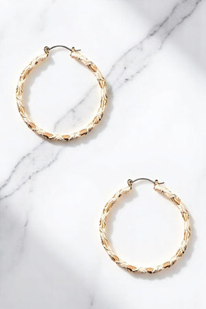 WOVEN PATTERN HOOP EARRING