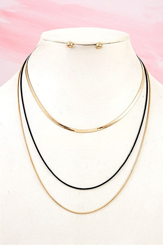 MULTI LAYERED FLAT CHAIN NECKLACE SET