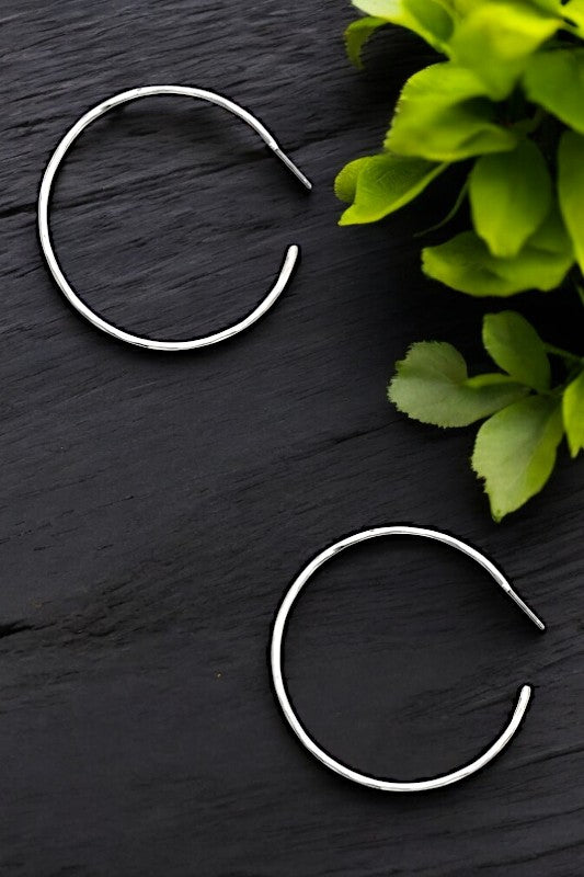 HAMMERED SEMI HOOP EARRING