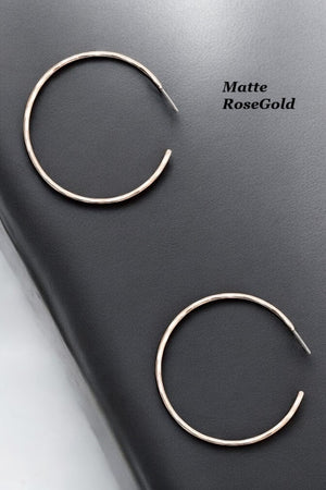 HAMMERED SEMI HOOP EARRING