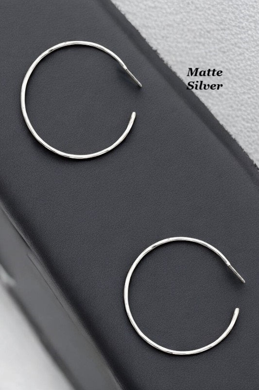 HAMMERED SEMI HOOP EARRING