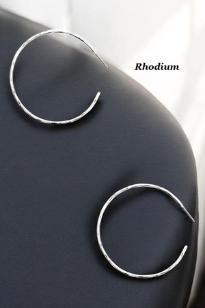 HAMMERED SEMI HOOP EARRING