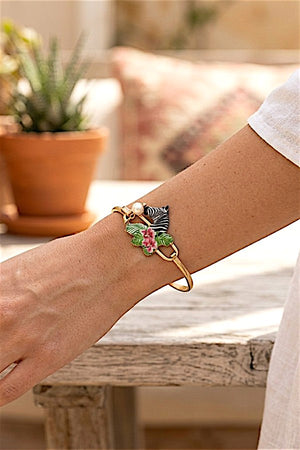 ZEBRA ACCENT OPEN BANGLE BRACELET