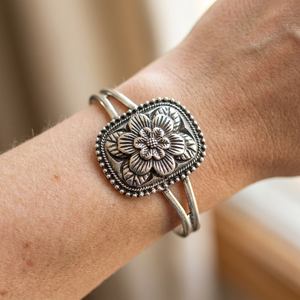 WESTERN FLOWER CONCHO CUFF BRACELET