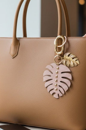 MONSTERA LEAF CUT OUT FAUX LEATHER KEYCHAIN ACCESSORY
