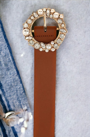 Round Gem Accent Buckle Fashion Belt