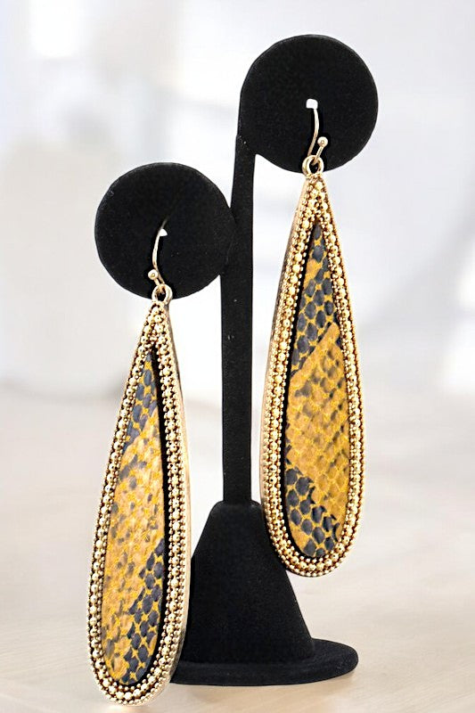 MIX ANIMAL PRINT OBLONG DANGLE EARRING