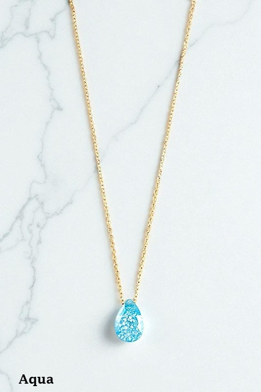 FACETED GEM PENDANT NECKLACE