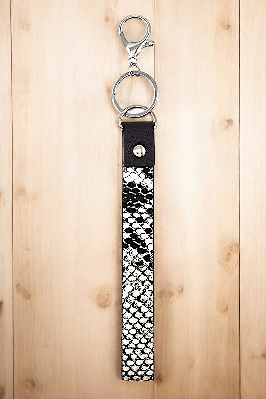 SNAKE PATTERN STRAP FASHION KEYCHAIN