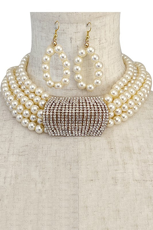 LAYERED PEARL RHINESTONE PENDANT CHOKER NECKLACE