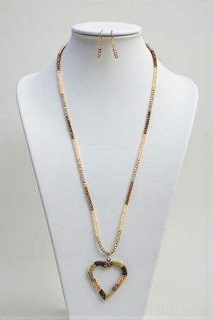 GLASS BEAD HEART PENDANT BEADED NECKLACE SET