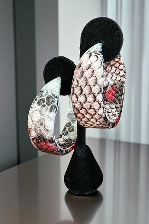 SNAKE PRINT C HOOP EARRING