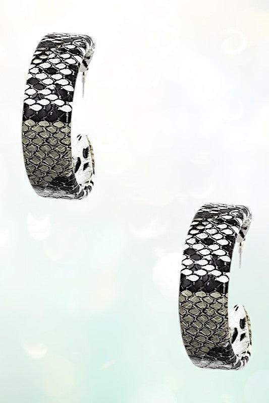SNAKE PRINT C HOOP EARRING