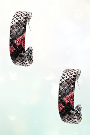 SNAKE PRINT C HOOP EARRING