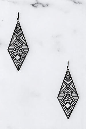 DIAMOND SHAPE CUT OUT DANGLE EARRING