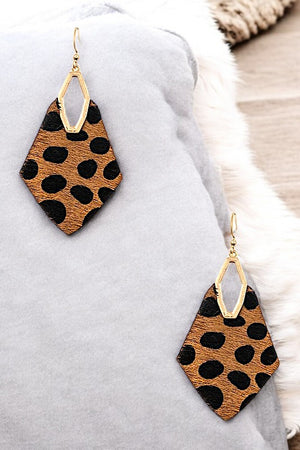 ANIMAL PRINT DIAMOND SHAPE DANGLE EARRING