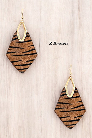 ANIMAL PRINT DIAMOND SHAPE DANGLE EARRING