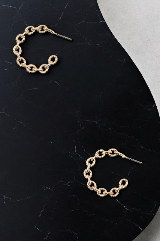 CHAIN SEMI HOOP EARRING