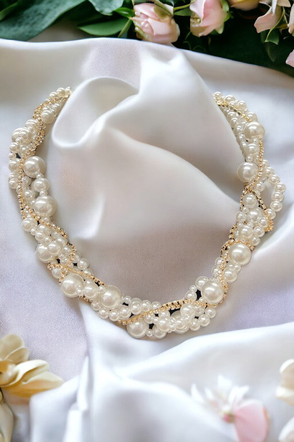 Twisted Pearl Rhinestone Accent Necklace