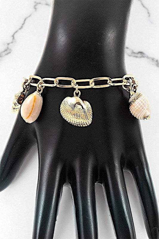 MULTI SHELL CHARM CHAIN BRACELET
