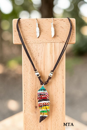 RAINBOW FEATHER PENDANT LAYERED CORD NECKLACE AND FEATHER DANGLE EARRING SET