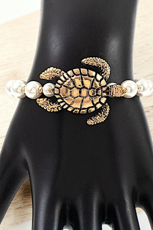 DETAILED TURTLE CHARM FAUX PEARL LINK STRETCH BRACELET