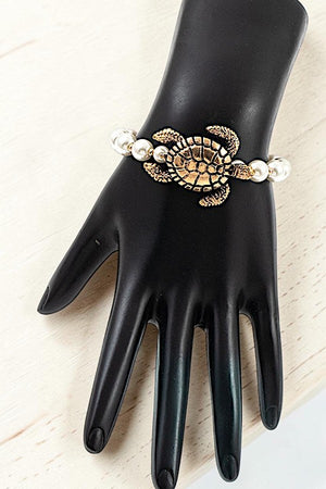 DETAILED TURTLE CHARM FAUX PEARL LINK STRETCH BRACELET