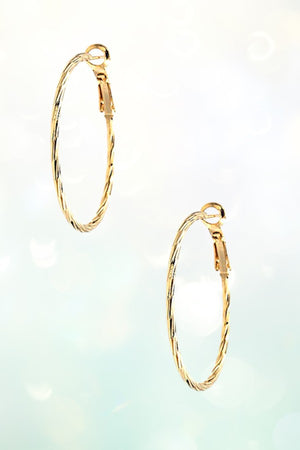 LINE TWIST DETAIL HOOP EARRING