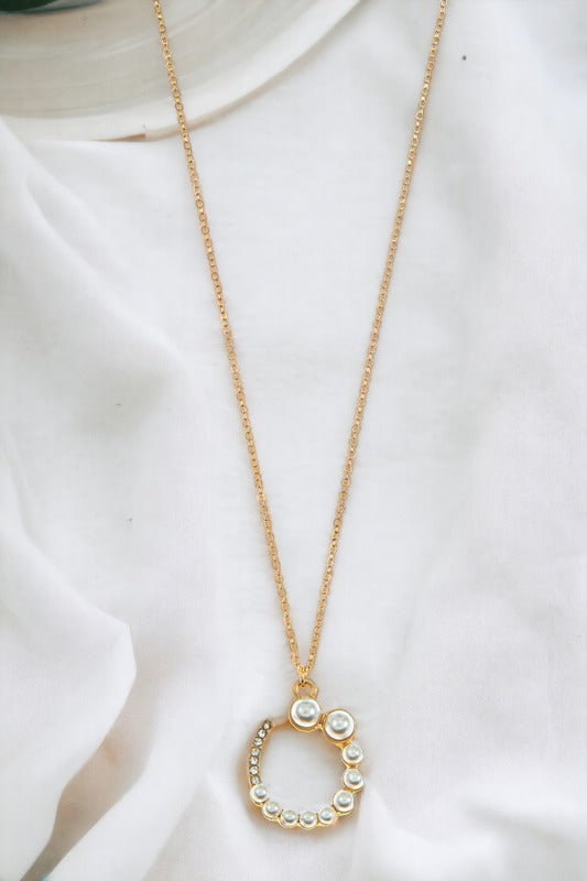 Descending Semi Circle Pearl Pendant Necklace