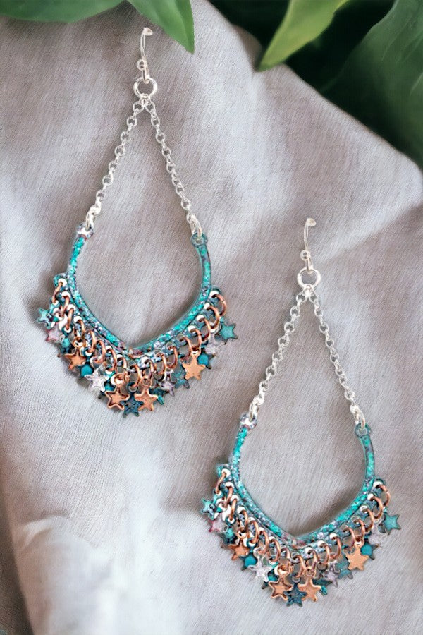 STAR TIPPED CHAIN DROP EARRING
