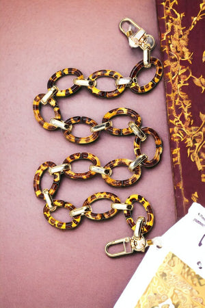 Tortoise Pattern Chain Accessory