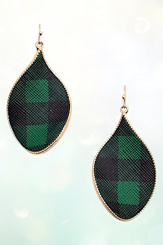 PLAID PATTERN CURVED DANGLE EARRING