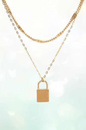 LAYERED LOCK PENDANT NECKLACE SET